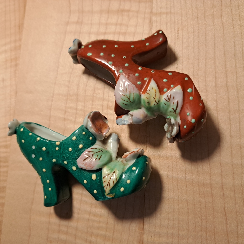 Vintage Polka Dot Porcelain Shoe Figurines, Handcrafted In Japan.